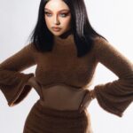 Karol Sevilla Instagram - No necesito a nadie que me diga que soy lista 🖤😏