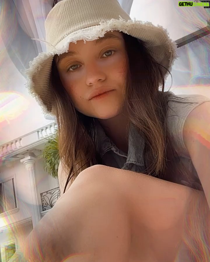 Karol Sevilla Instagram - ✨hola mundo! ✨🫶🏼