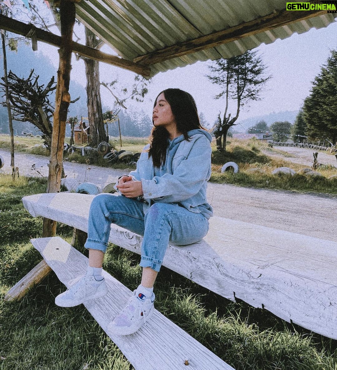 Karol Sevilla Instagram - 🍂mi corazón está feliz! 🍂