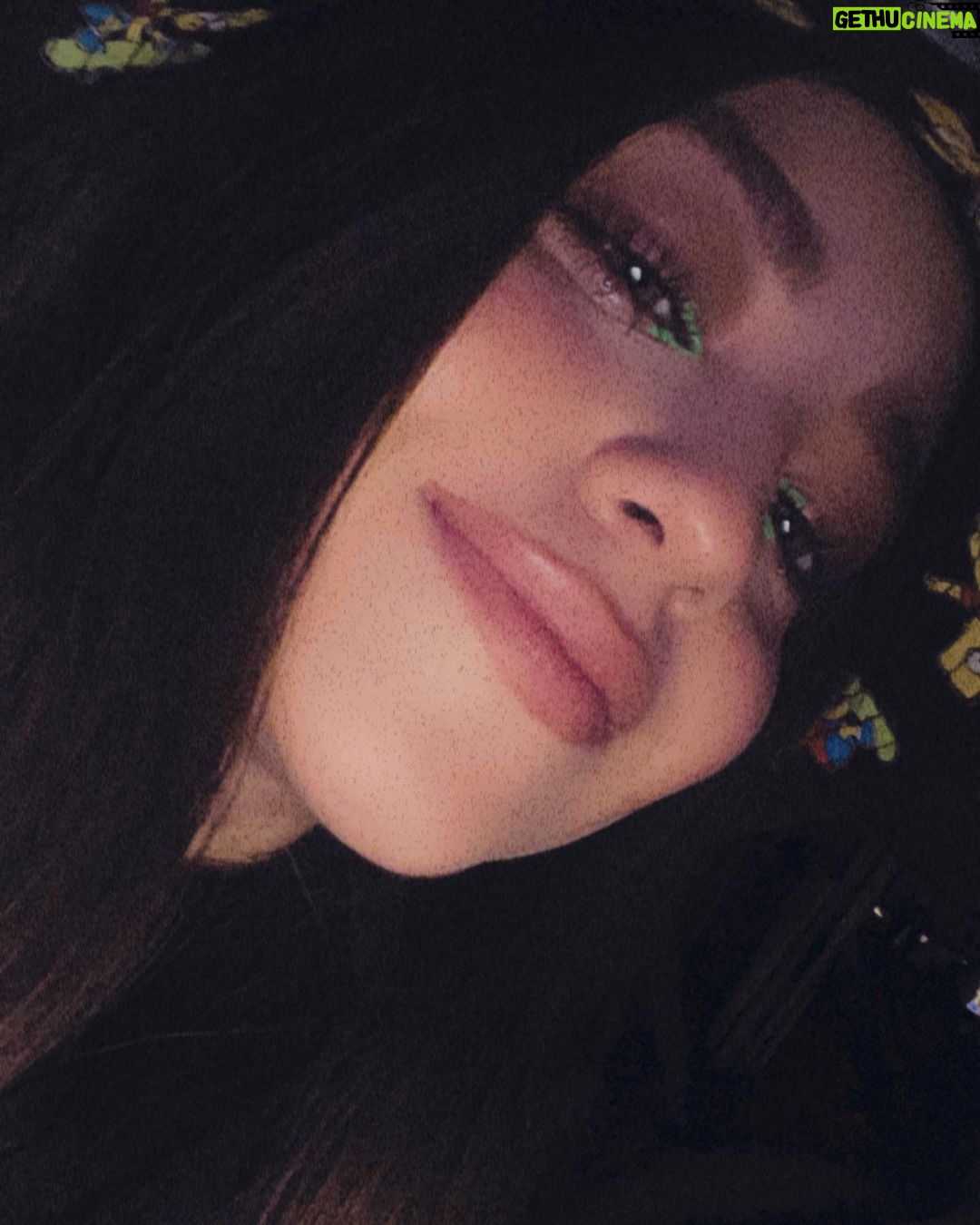 Karol Sevilla Instagram - “A fucking queen” ✨👑