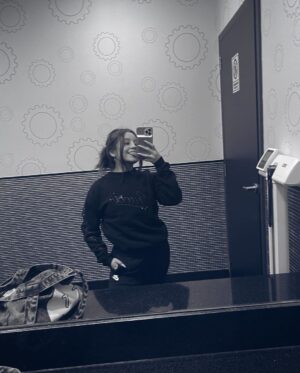 Karol Sevilla Instagram - Domingo de fotos y videos muy random 🤙🏼