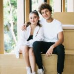 Karol Sevilla Instagram - Tremenda charla con la gran @karolsevillaofc , hablamos de cuando se atrevió a ir a un casting a escondidas de su mamá, malas experiencias con managers que la quisieron opacar, rechazar proyectos para que lleguen los buenos y obviamente… Soy Luna y cómo exportó el “chido” al resto del mundo 🇲🇽🌎 ! Gracias por la confianza pequeña, tanto cuando te aventé de paracaídas como ahora teniendo una charla vulnerable conmigo. Te admiro y te quiero! Episodio de @nohagaslofacil ya disponible CON VIDEO en @spotifymexico link en bio! 📸 @samtakataka