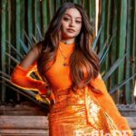 Karol Sevilla Instagram - Hoy es Viernes de #EstiloDFWeekend en portada tenemos a @karolsevillaofc Más allá de ser una artista exitosa, la cantante y actriz se revela como una mujer con buenos y malos momentos que lucha todos los días por alcanzar la felicidad. 📍 @rayocdmx