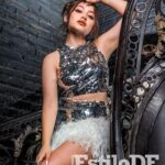 Karol Sevilla Instagram - Hoy es Viernes de #EstiloDFWeekend en portada tenemos a @karolsevillaofc Más allá de ser una artista exitosa, la cantante y actriz se revela como una mujer con buenos y malos momentos que lucha todos los días por alcanzar la felicidad. 📍 @rayocdmx