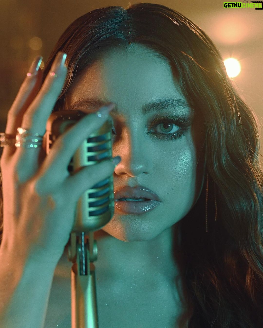 Karol Sevilla Instagram - 👑“Lo estás logrando güerita” 🕊️