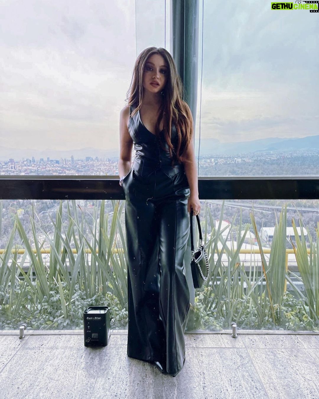Karol Sevilla Instagram - cosas lindas están pasando!! ❤️🩹