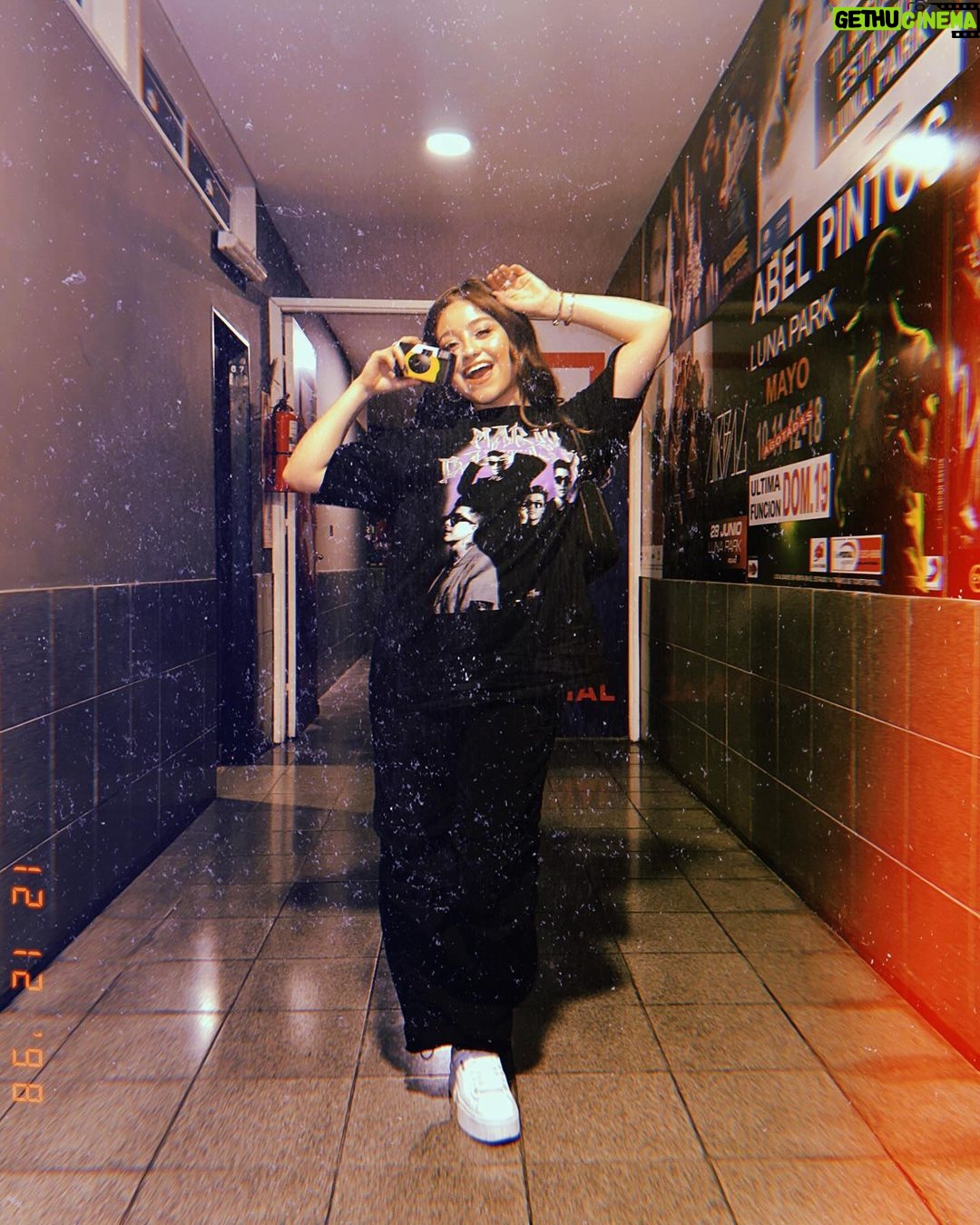 Karol Sevilla Instagram - Una vaina loca el día de hoy!!