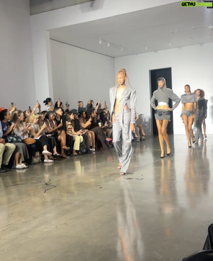 Karrueche Tran Instagram - Supporting one of my fav girls @samimiro π«Άπ½π« Congrats on your first show babe ππ½