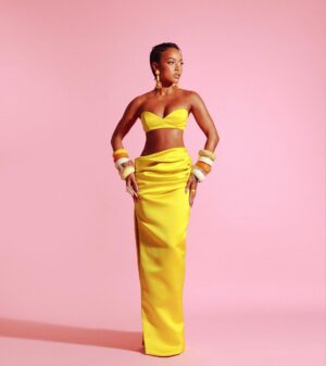 Karrueche Tran Instagram - BARBIE LA PREMIERE 🎀

Grateful for such an amazing team for making me feel like a true Barbie! 💛 
@bryonjavar 
@stephenmoleskibeauty 
@brandnewjames