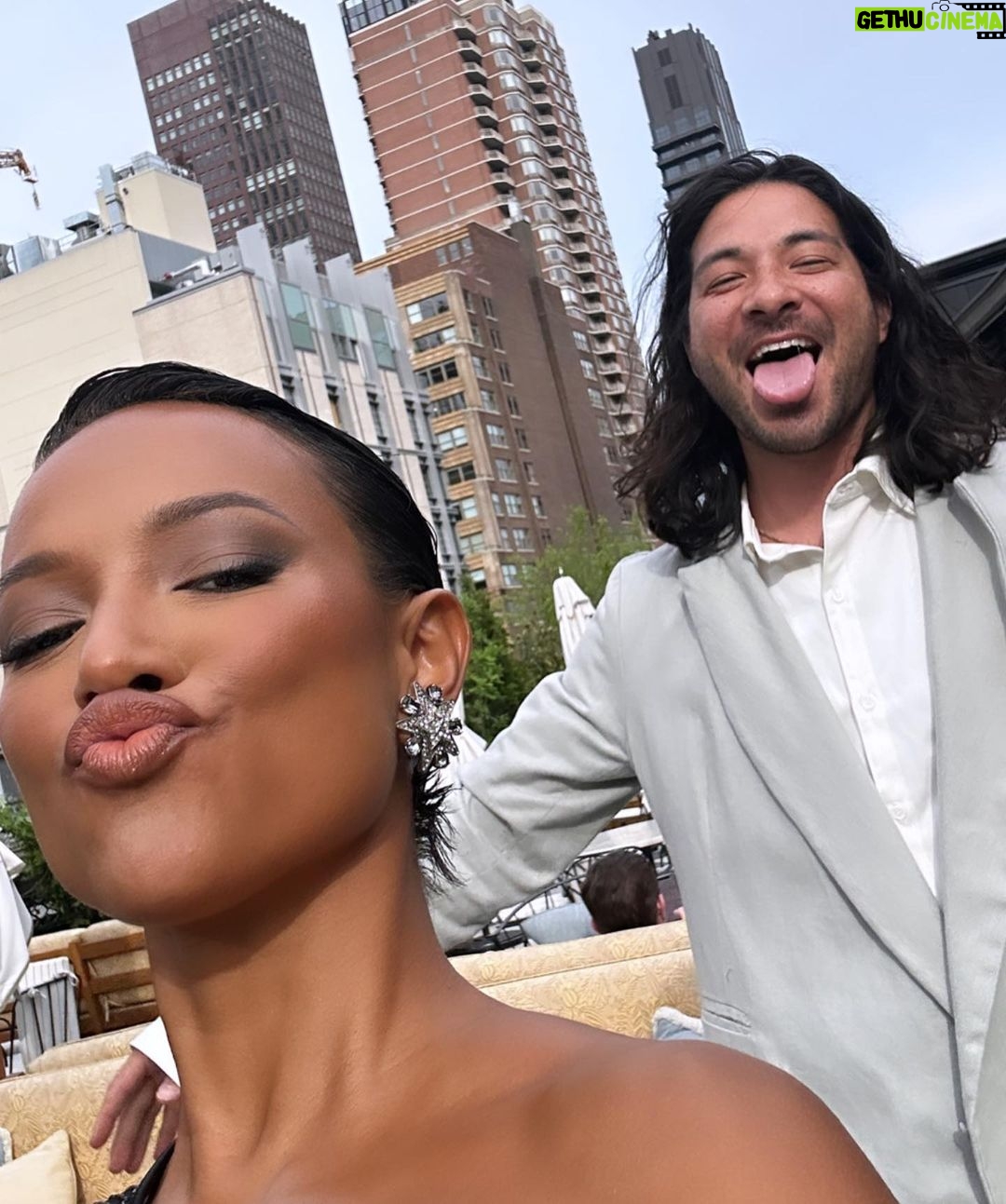 Karrueche Tran Instagram - GLAAD Awards NY ‘23 - what an amazing night supporting the LBGTQIA+ and trans community! An honor to be in a room filled with so much love, inspiration and electrifying energy ❤️ stand with us against discrimination and support GLAAD in continuing to bring diverse stories to global audiences through media.. stories have power and GLAAD is our storyteller - donate now! donate.glaad.org 📸 @thankyousnapgod @thenednomad The Ned NoMad