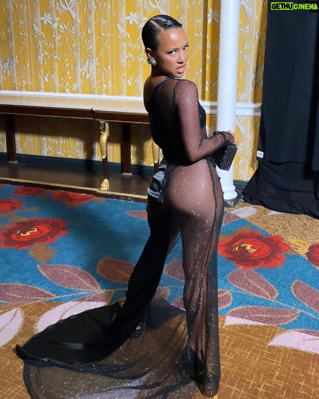 Karrueche Tran Instagram - GLAAD Awards NY ‘23 - what an amazing night supporting the LBGTQIA+ and trans community! An honor to be in a room filled with so much love, inspiration and electrifying energy ❤️ stand with us against discrimination and support GLAAD in continuing to bring diverse stories to global audiences through media.. stories have power and GLAAD is our storyteller - donate now! donate.glaad.org 📸 @thankyousnapgod @thenednomad The Ned NoMad