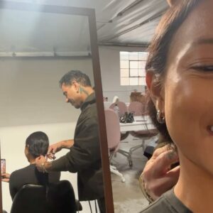 Karrueche Tran Instagram - shoutout to @cesar4styles for this haircut 🫶🏽🫂

life is really LIFING right now and it was time for me to let go of a lot of old energy.. I’ve always wanted to cut my hair short short but never had the balls to do it.. I feel like a weight has been lifted.. I feel so free and I honestly love it.. being able to release my hair in the ocean along w some of my dads ashes was magical.. a full circle moment as my dad was also a hairstylist lol 🕊️ 

Cesar, thank you for being so gentle and patient with me.. I appreciate you so much.. Out with the old, in with the new ✨

(last pic was our first round haircut lol)