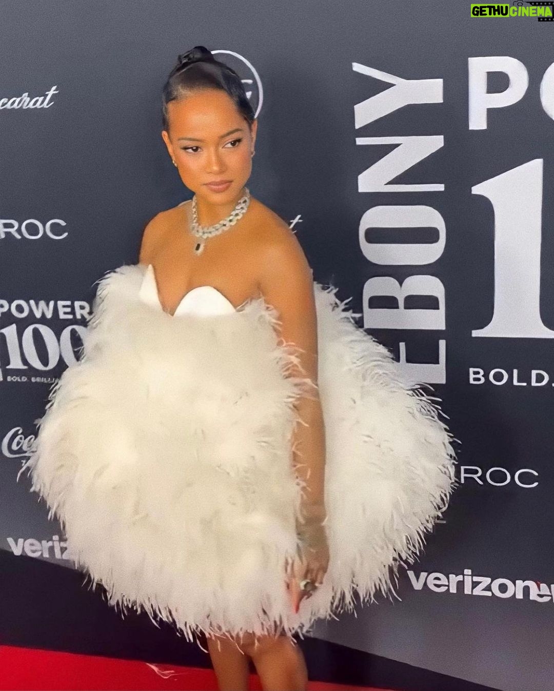 Karrueche Tran Instagram - it’s giving rich auntie 🤍