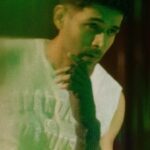 Kartik Aaryan Instagram - Vibe Check 🔥 The year end’s got me vibin’! Check it out at AJIO The STYLE EDIT x Superdry #TheStyleEdit #AJIOxSuperdryxKartikAaryan