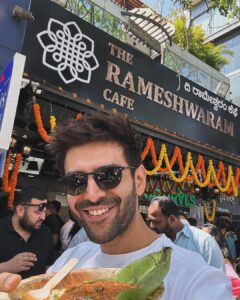 Kartik Aaryan Instagram - After visiting these delicious and iconic eateries in Bangalore, soch raha hoon food blogger ban jaun 😜😋 #rameshwaramcafe #Nagarjunafood #CheatDay 🙈 Bangalore, India