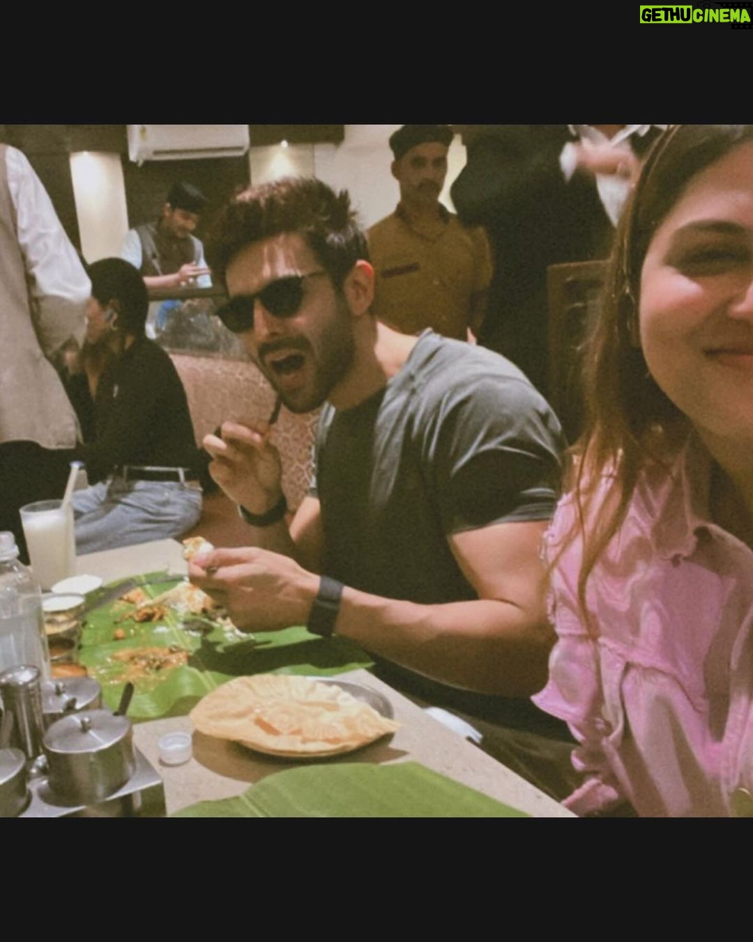 Kartik Aaryan - 1.7 Million Likes - After visiting these delicious and iconic eateries in Bangalore,
soch raha hoon food blogger ban jaun 😜😋
#rameshwaramcafe #Nagarjunafood #CheatDay 🙈