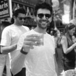 Kartik Aaryan Instagram - After visiting these delicious and iconic eateries in Bangalore, soch raha hoon food blogger ban jaun 😜😋 #rameshwaramcafe #Nagarjunafood #CheatDay 🙈 Bangalore, India