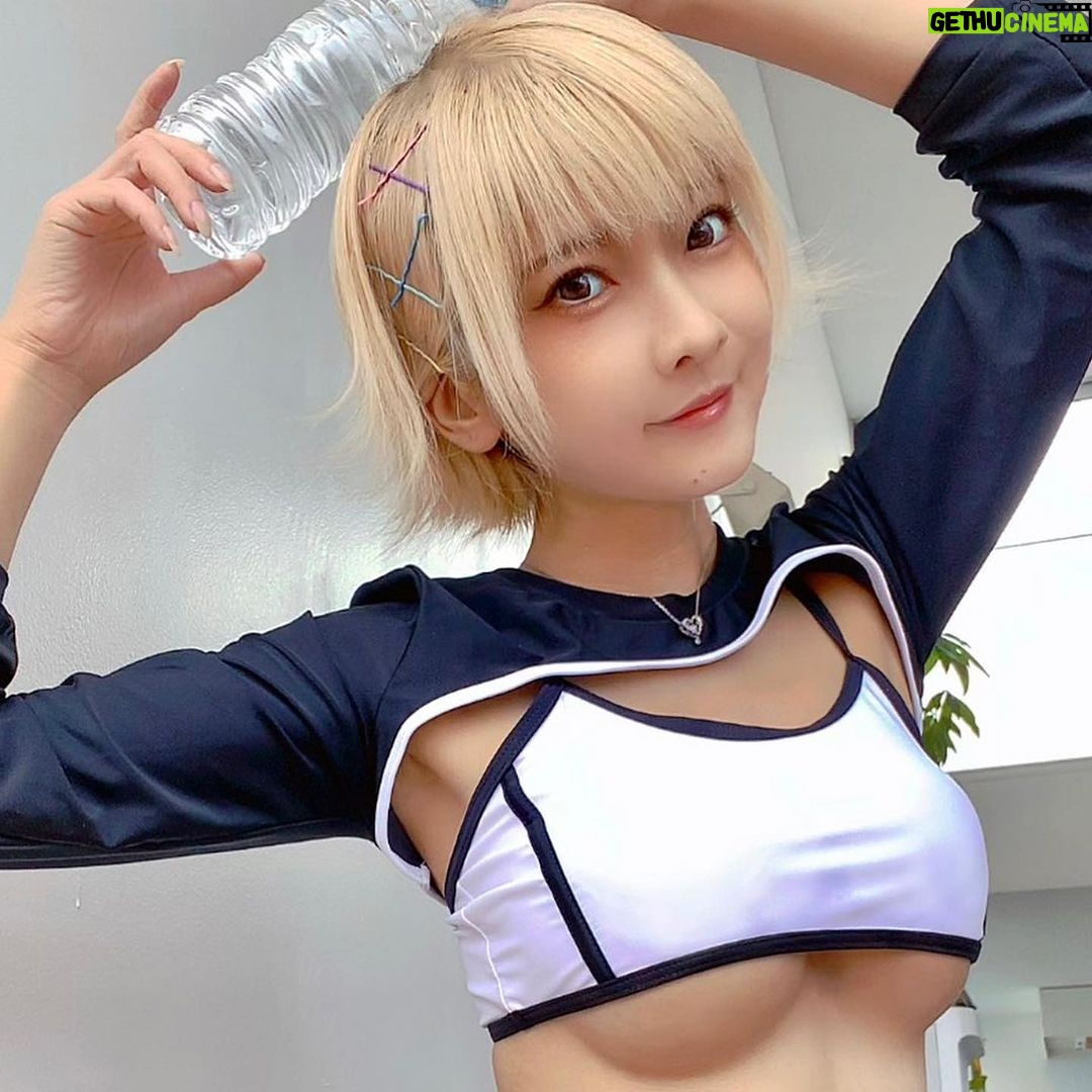 Kashou Rosiel - 9.8K Likes - 一緒に運動しよっ!
#天下一の二次元体型
