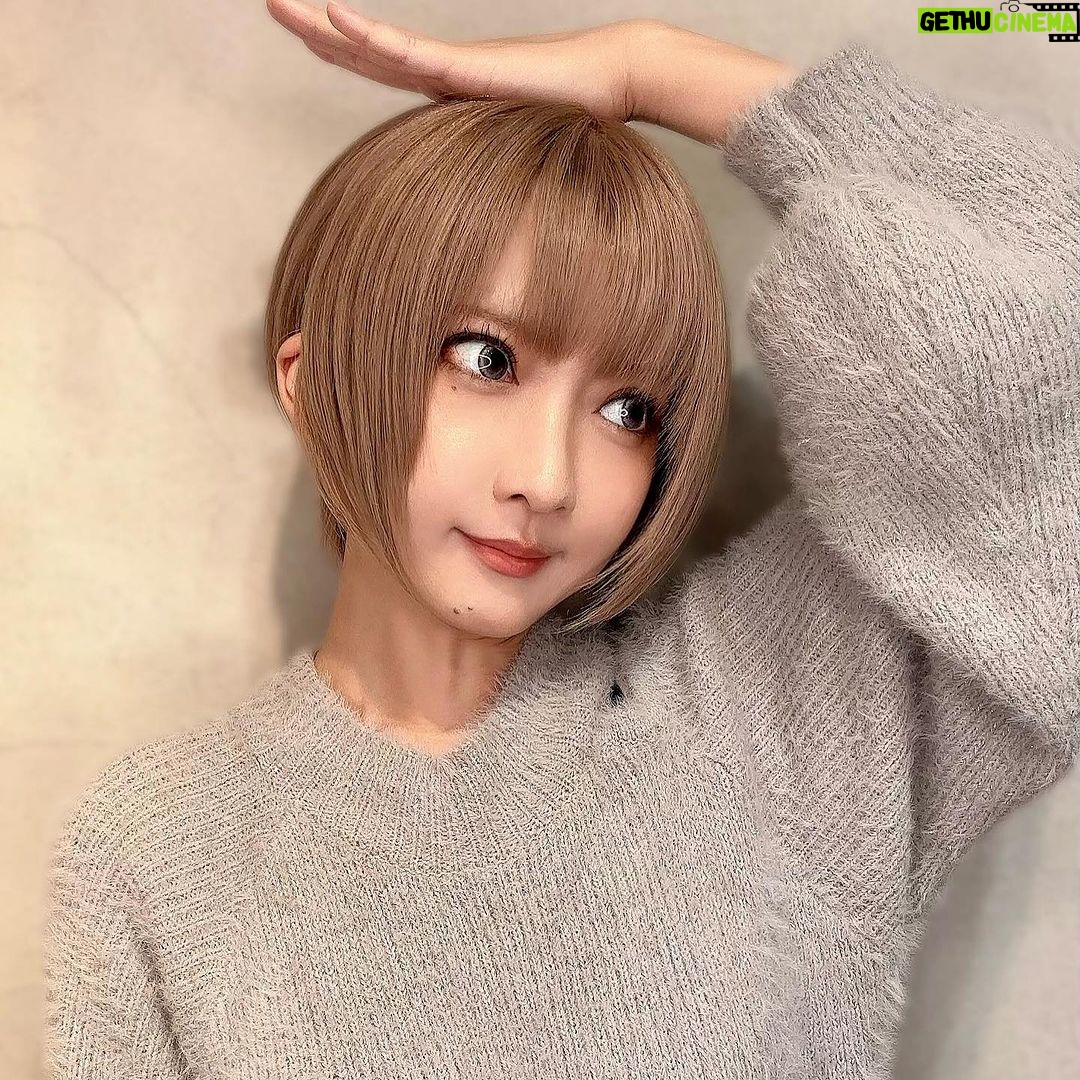 Kashou Rosiel Instagram - 渋谷にある『VAICE』さんに行ってきました! ショートヘアにしたよ!!! KAZUさんいつもありがとうございます…🙏✨
