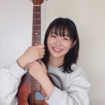 Kasumi Hasegawa Instagram - ギターとの記念写真ってことで✌️
