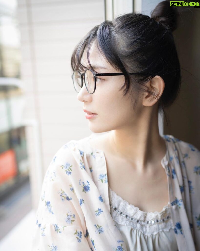 Kasumi Hasegawa Instagram - よこがお👓 今日も頑張りました✌ 明日も頑張ろうね😌