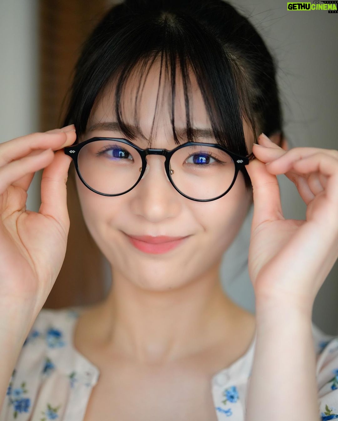 Kasumi Hasegawa - 8.3K Likes -
☆お知らせ☆
5月6日(土)12:00より、昨年のバースデーイベントのグッズの再販を開始します!
14日(日)のトークイベント(下記詳細)にご来場の方には、感謝の気持ちを込めて私から手渡しでお渡し😊!
少しの時間ですがお話しできたら嬉しいです⛄️❄️
再販は5月13日(土)23:59まで。
無くなり次第終了となりますのでご希望の方はお早めに!
イベントのリンク、グッズ販売のリンクはハイライトにまとめておりますのでご覧ください♪
*イベント詳細*******
魚住誠一presents:高円寺大作戦Vol.31~スペシャルゲスト:長谷川かすみ~
高円寺で魚住誠一と長谷川かすみで撮影した写真をスライドショーでお見せします。
長谷川かすみと魚住のここだけの話を2時間に渡りトークします。
【日時】
2023年5月14日(日)
開場12:00/開演13:00/終演(終了予定)15:00
★終演後の物販時間15:00〜16:00
【場所】
高円寺pundit(杉並区高円寺北3丁目8−12)
【チケット】
ピーティックスにて限定30席
好評発売中!
前売り:¥3000(1ドリンク別)
http://pundit.jp/events/6529/
【会場物販】
(物販はイベント終演後に販売します)
★魚住誠一撮影オリジナルプリント写真
(魚住&長谷川かすみの直筆サイン付き)各 ¥4000