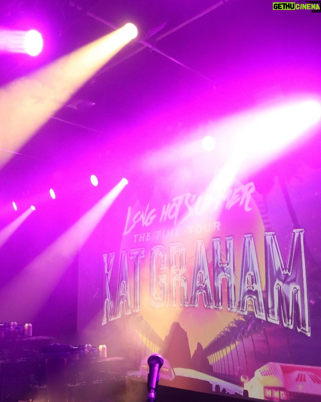 Kat Graham Instagram - Thank you so much Liverpool! Iโm so excited to come back to the UK next year. We are announcing additional dates in February! Get ready!! ๐ฌ๐งโค๏ธโ๐ฅ #TheTimeTour @ale_ssiofilippelli @campandfurnace @monopolyevents @ticket_quarter