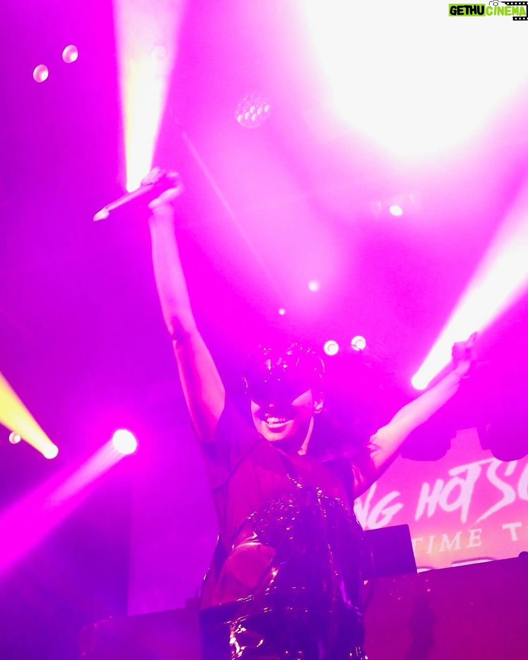 Kat Graham Instagram - Thank you so much Liverpool! Iโm so excited to come back to the UK next year. We are announcing additional dates in February! Get ready!! ๐ฌ๐งโค๏ธโ๐ฅ #TheTimeTour @ale_ssiofilippelli @campandfurnace @monopolyevents @ticket_quarter