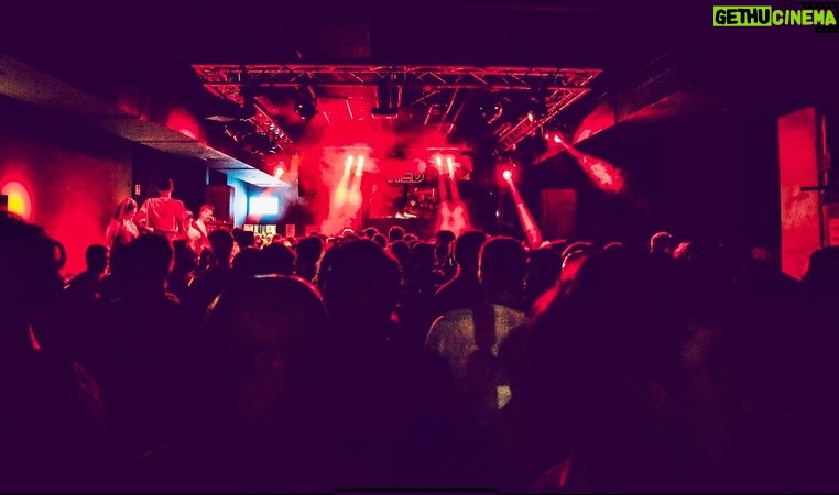 Kat Graham Instagram - Thank you to everyone who came out and sold out our first show this weekend in Italy!!! 🇮🇹 Grazie mille @paolaiezzireal for joining me on stage! So epic. So grateful. This marks the official launch of The TIME Tour. See you In Liverpool for another sold out weekend!! @ale_ssiofilippelli @marissaneola @federica_di_meo @bkjones20 @mariotyler @elisarampi @matteogiorgiinred @sweeneynaty Bologna, Italy