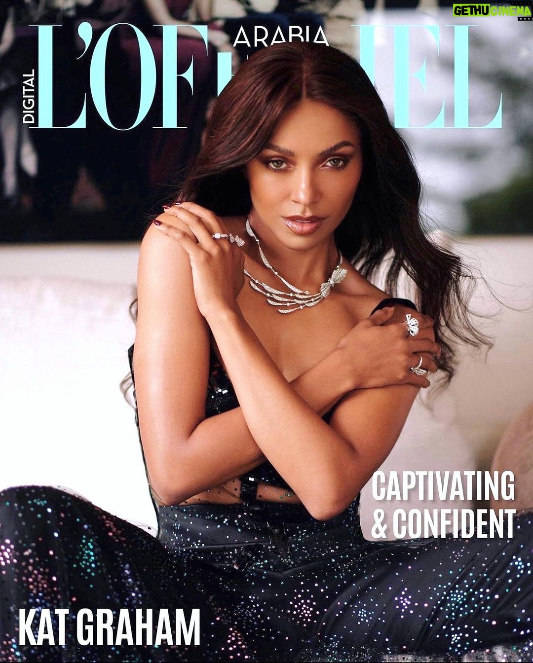 Kat Graham Instagram - New @lofficielarabia Cover Story Link in my stories to read the full interview! 🦋 Photographer & Stylist: Viktor Danilov @danilov.viktor_ Executive Director: Alessio Filippelli @ale_ssiofilippelli Jewellery: HRH Joaillerie @hrhjoaillerie Cover Look: @giorgioarmani Location: @hummingbirdstudiosfr Arabia