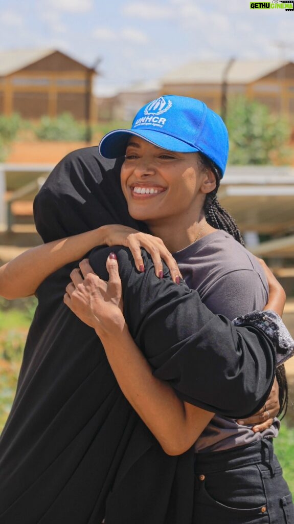Kat Graham Instagram - “I told you I’d come back.” The beautiful moment UNHCR Goodwill Ambassador @KatGraham reunited with Aqlima, a refugee from Somalia she first met in 2019. She’s a trailblazer in her community: a solar technician bringing renewable energy to Ethiopia’s Bokolmaya Refugee Camp. If you are able, you can donate to support refugee women like Aqlima with the link in our bios.