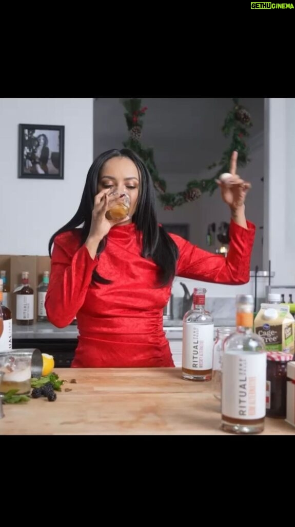 Kat Graham Instagram - Who’s ready to shake up some delicious Mocktails this holiday season, courtesy of @ritualzeroproof? I’ve teamed up with my favorite Alternative to bring you some incredible recipes that you can whip up for your loved ones. Get ready to impress your friends and family with these super yummy holiday cocktails! You’re welcome and Happy Holidays!!🍹🎄