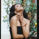 Kat Graham Instagram - New Harper’s Bazaar story 💕 Exec Director: Alessio Filippelli @ale_ssiofilippelli Photographer: Carly Dame @carlydame 1st Assistant: Taylor Scragg @taylorscragg Styling: Victor Danilov @danilov.viktor_ Hair & Make up: Elisa Rampi @elisarampi Production: Danilo Venturi @ridaniloventu, Anna la Germaine x Fashion Politique @anna_lagermaine_private  @fashionpolitique Production Assistant: Ava Lahijani @avalahijani Postproduction: Iryna Dix @iradix Coordinator: Gili Biegun @joysworld_ Styling assistant: Flavio Volgare @flavio_volgare Location: Villa Olmi @villaolmi Florence, Italy