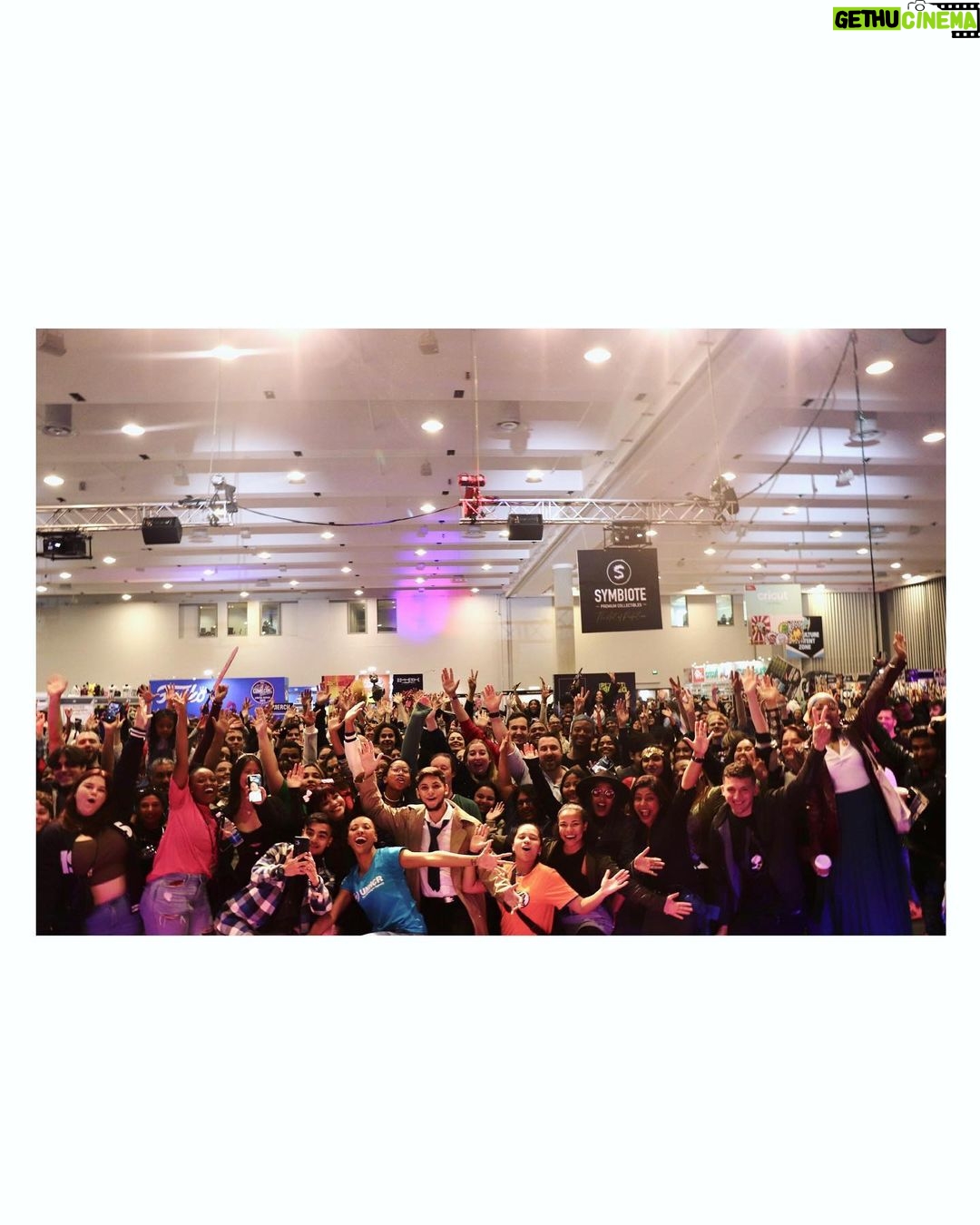 Kat Graham Instagram - Thank you Cape Town!!!! Here are some pics from my trip to South Africa last week. I miss the people and the ocean view already, and I can’t wait to come back in September for the next one! Thanks @comicconafrica for the invite ❤️🔥 I am writing this from the refugee camp… so sending so much love to everyone who came out to @comicconcapetown for helping us raise so much. Cape Town, South Africa