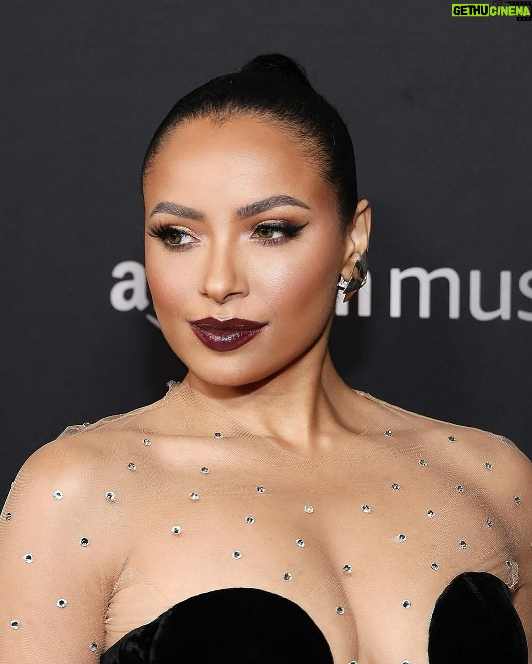 Kat Graham Instagram - Just a lil glam I did for #BMCHonors tryna be cute!