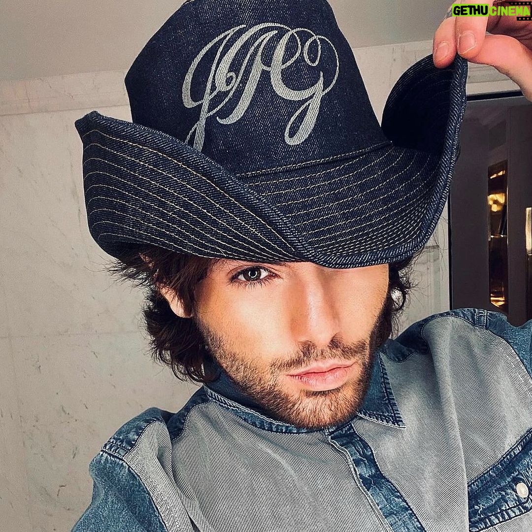 Kat Graham Instagram - Happy birthday to my Ace @ale_ssiofilippelli !!!!! My right hand, my best friend, my confidant and my brother. I am so proud of you. You deserve every single thing you are getting. You deserve all the success in the world because you work your ass off. This past year was not easy for us, but we came out stronger together. Thank you for always having my back and know that I will always have yours. From couture in Paris to Penguins in South Africa. From midnight ice cream in Ibiza to donuts in Scotland… thank you for believing in me and being my partner thru it all. Bcs IG vs reality hunny! 🐸☕️ Thank you for believing in yourself and all the great things you can do. Other people’s limitations are not yours to own. I AM SO PROUD OF YOU!!!! I hope this week is filled with the most beautiful fun and silly memories. Our goodbyes are always so casual, regardless of where we are in the world. It’s always a quick squeeze and an ‘OK see you later’… because there’s always a later. Trust your gut and follow your heart, and do it fiercely with some Prada on! Love you. HBD 🥳