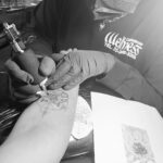 Kate Beckinsale Instagram - This has really helped . Thank you so much, @_dr_woo_ 🖤