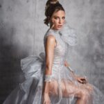 Kate Beckinsale Instagram - What an honour to hand the magnificently talented @lilygladstone her well-deserved Golden Globe and watch her make history as the first of hopefully many Indigenous Best Actress award winners .May I also mention what a thoroughly excellent bloke @doncheadle is and that I never want to present without him ever again . Congratulations to all the nominees and winners , and the crews and families and loved ones who helped get them there 🤍 @goldenglobes 📸 @alexevansphotography