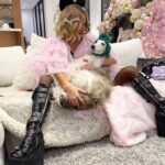 Kate Beckinsale Instagram - Sadness and joy,gratitude and rage, fear and hope, friends and family, dear animals both living and living in the heart,laughter and tears, generosity and feeling seen and loved and of course, fruit and veg costumes. Happy (or as happy as you can) Christmas. And love from us❤️
