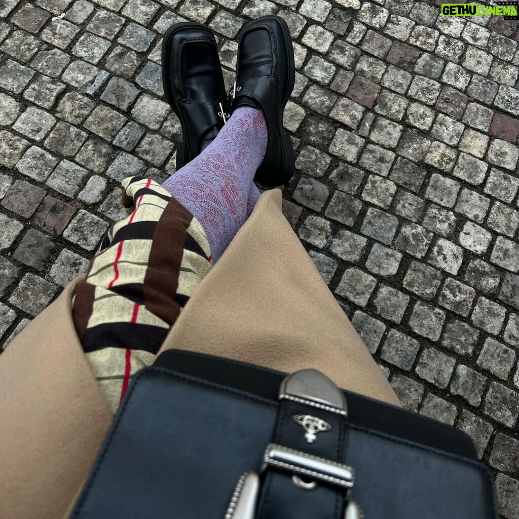 Kateřina Mlejnková Instagram - Only good vibes ✨🙏🏼 Prague, Czech Republic