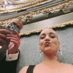 Kateřina Mlejnková Instagram - 5let lásko 🫶🏼 a asi tak 14let přátelství. 😭 v hlavě se mi honí spoustu vzpomínek a zážitků. Spoustu splněných snů. 🥺 to jak to máme 🤗 máme svůj svět 🩵 Love you 🥸👧🏼 Stavovské Divadlo