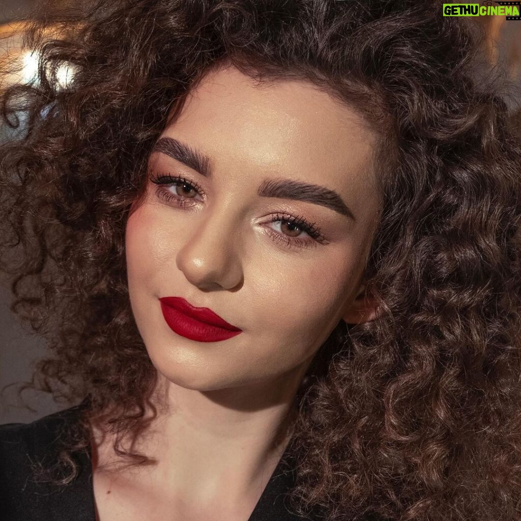 Kateřina Mlejnková Instagram - Red lips ❤️ Beauty makeup for @julie__hojdyszova for @playboyczechrepublic 💋 Prague, Czech Republic