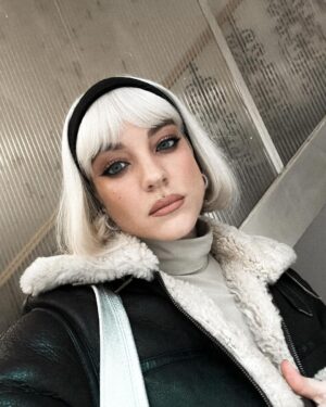 Kateřina Mlejnková Instagram - Prostě mám ráda  tu čelenku. ✨