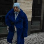 Kateřina Mlejnková Instagram - Modrá 💙💙💙💙Love it! A fotky outfitů taky miluju! Dík lasko za fotku @agwillow . . . . . . . #furcoat #bluecoats #winter #ootd #style #dominikakozakova #koki9 #drmartens #winteroutfit #boots Prague, Czech Republic