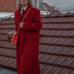 Kateřina Mlejnková Instagram - Už je červený všude moc? Není! 😅❤️ miluju děsně moc! 🤷🏼‍♀️ . . . . . . . #redobsession #redcoat #blondehair #glasses #ootd #fashion #streetstyle Prague, Czech Republic