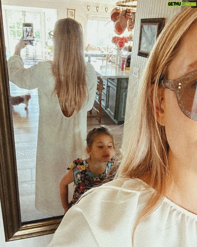 Kate Hudson Instagram - Mom life lately 🥰