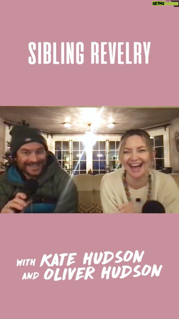 Kate Hudson Instagram - Oh Oliver! 🤦‍♀️ This weeks episode of @siblingrevelery is live! Tune in to hear @moshekasher and @davidkasher discuss their childhood split between Oakland and a Hasidic neighborhood in Brooklyn, growing up with deaf parents, their careers, and much more. Available wherever you listen to podcasts. 🎙Link in Bio.
