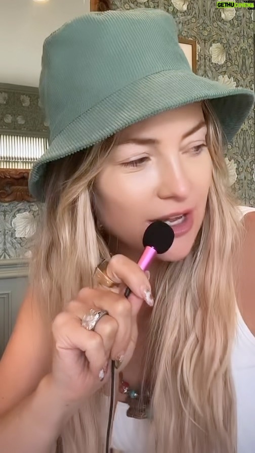 Kate Hudson Instagram - GIVEAWAY CLOSED - WINNER IS @momma_7 🎊 My birthday is coming up so I wanted to share some birthday love with you all 🤝 @tobeinbloom and I curated a giveaway filled with a selection of my favorite self-care goodies worth over $1,500, and one of you can win it all! To enter make sure you’re following @tobeinbloom and tag a friend in the comments who’s always down to try something new. ⬇️ Good luck! Giveaway closes 11:59 EST on April 17th 2023. Winners will be selected at random and contacted via direct message by the verified @tobeinbloom account. Open to US-only. This giveaway is in no way sponsored, endorsed, administered by, or associated with Instagram.