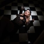 Kate Hudson Instagram - @katehudson, star of @knivesout, from Vogue’s 2023 Hollywood Portfolio shoot, photographed at @chateaumarmont. Styled by @denagia, hair by @cameron.rains, make-up by @thetonyabrewer and production by @rhiannarule. #KateHudson #GlassOnion #Vogue #GregWilliamsPhotography #GregWilliams