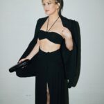 Kate Hudson Instagram - 🖤A little bts 🖤 @michaelkors @elleusa (shot by @jakerosenberg 📸